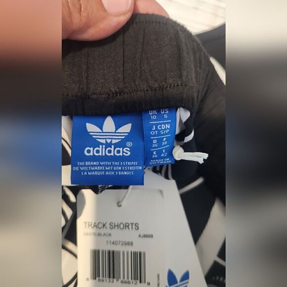 Adidas White and Black Track Shorts Size Small - Picture 9 of 12